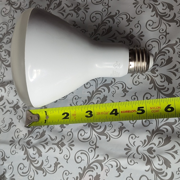 Cree 2-pack Flood Lights Bulb LED 680 Lumens 2700K 8.5W 120V 80mA TBR30-06527 - Picture 5 of 6